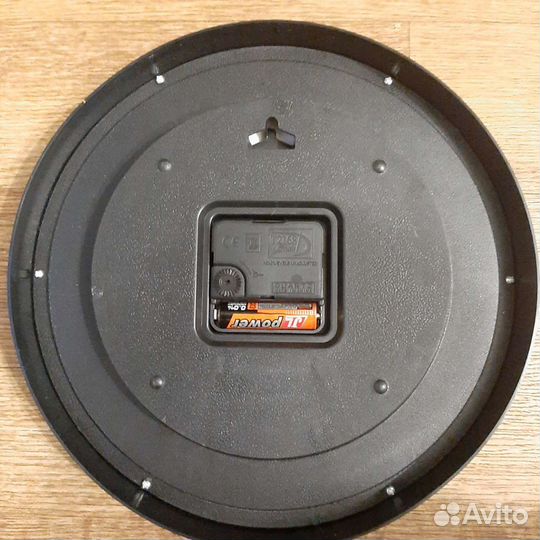 Часы настенные