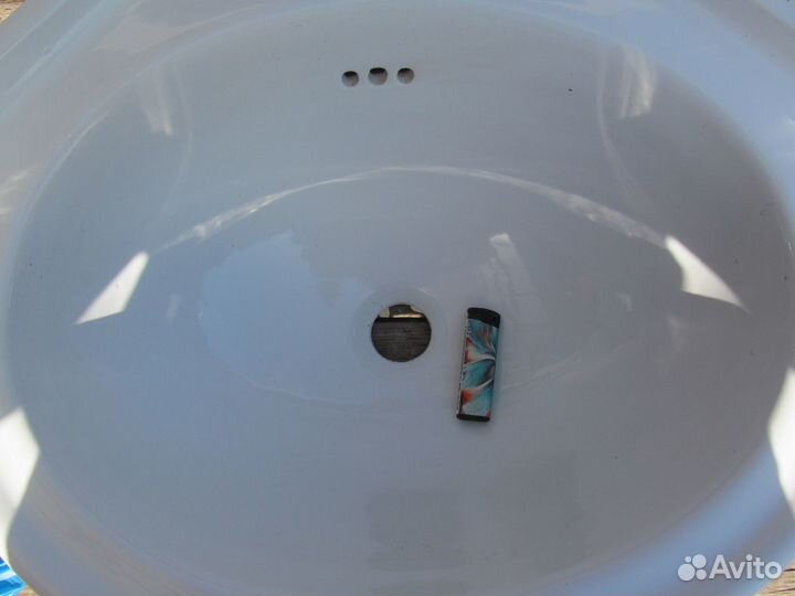 Фаянсовая угловая раковина СССР