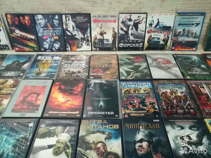 DVD диски с фильмами разными