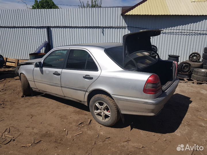 Головка блока мерседес м111 мотор с200 c180 w 202