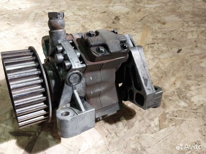 Топливный насос Renault Megan 2 тнвд