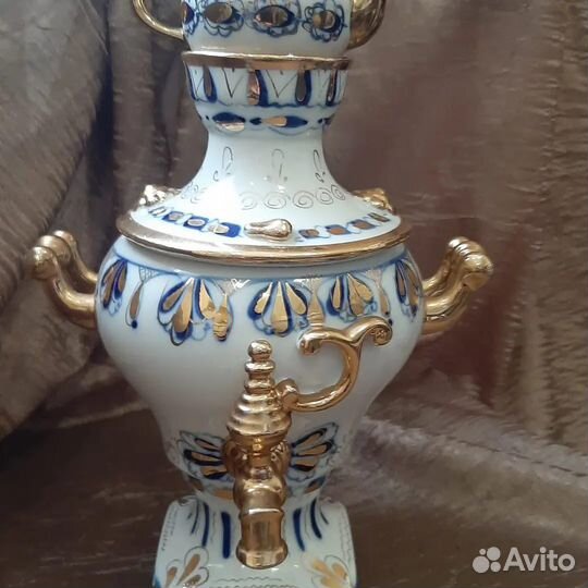 Самовар сувенирный гжель