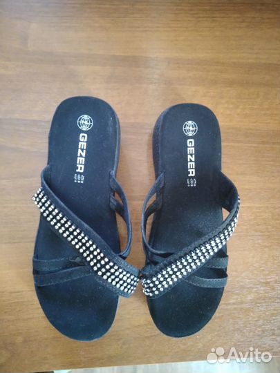 Шлепанцы для бассейна,тапки и перчатки новые