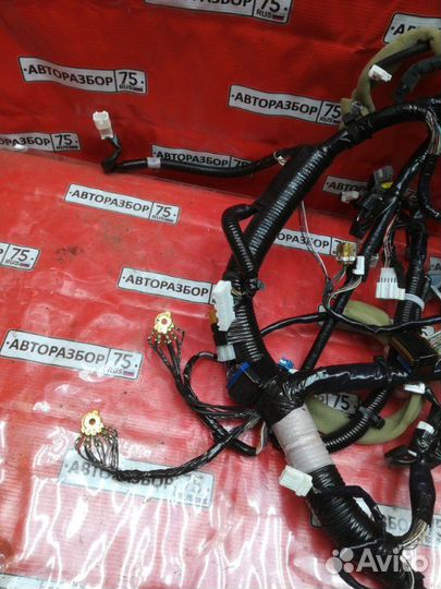 Коса под торпедо Nissan Note E12 HR12DDR