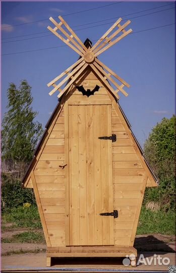 Дачный туалет деревянный