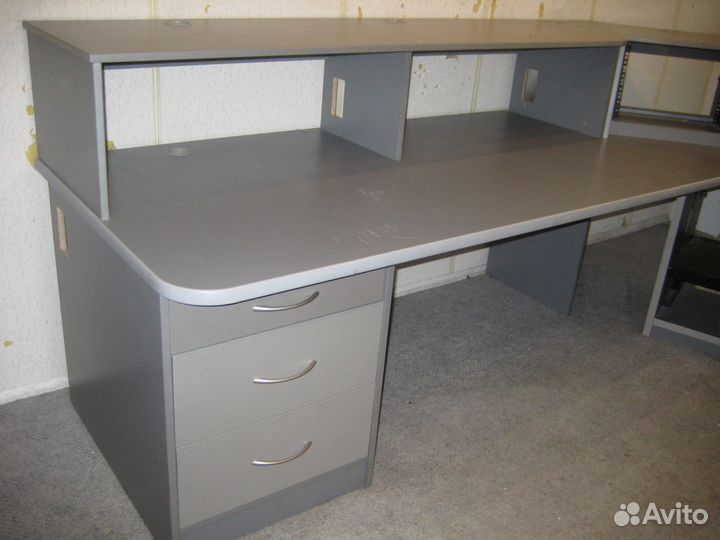 Cтудийная мебель (стол аранжировщика)