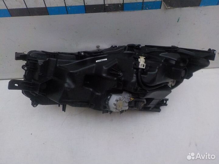 Фара правая Lexus IS200t/IS250/IS300/IS300h/IS350