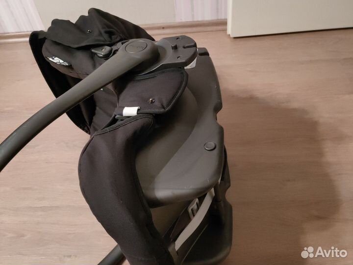 Автокресло люлька inglesina