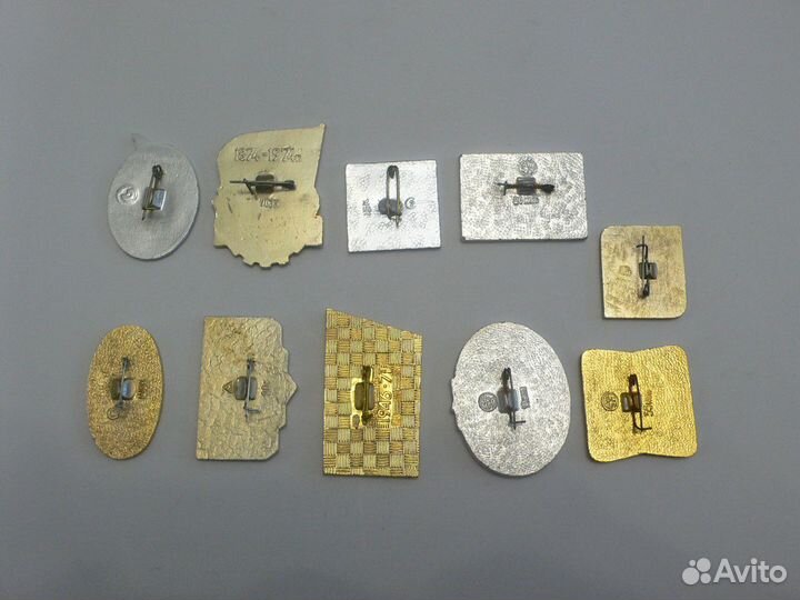 Значки - Машины,Самалёты,Поезда,Космос