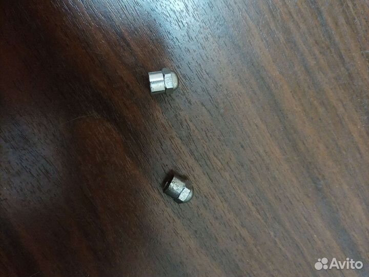 Колпачки новые на велосипед