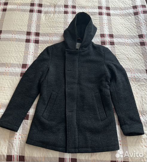 Пальто мужское с капюшоном