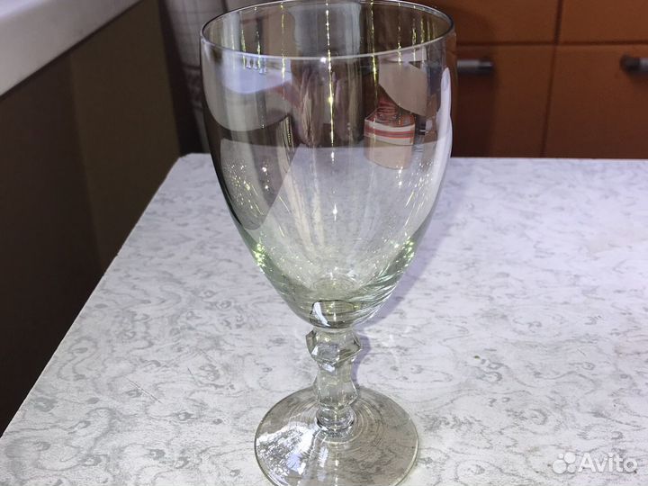 Бокал из цветного богемского стекла времен СССР