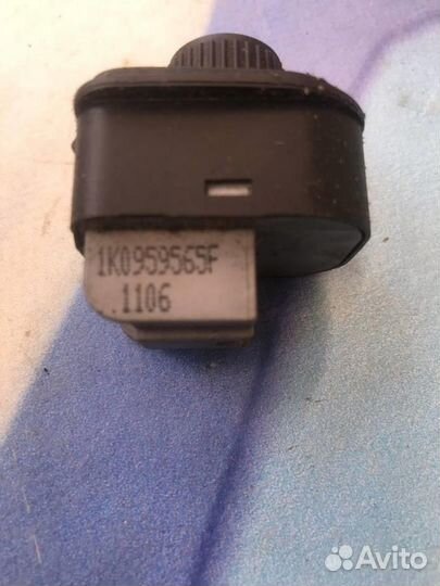 Джостик регулировки зеркал 1K0959565F