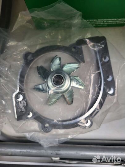 Водяная помпа Volvo s60