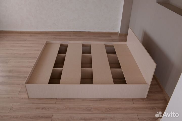 Кровать с матрасом 140х200 Милена новая