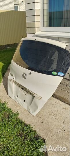 Дверь в разбор, Honda freed 2012