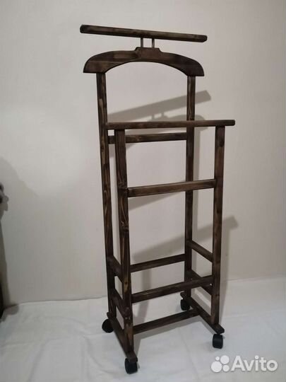 Вешалка для одежды напольная