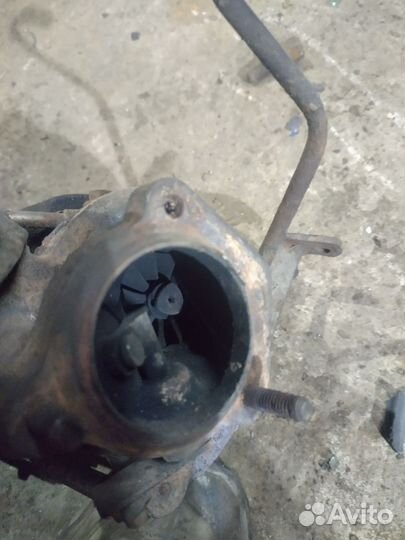 Турбина Saab 900