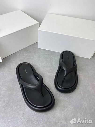 Шлепки the row