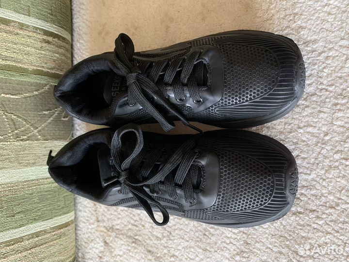 Кроссовки 38 размер