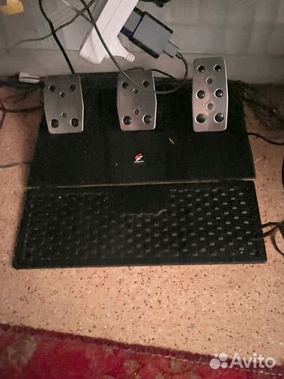 Игровой руль 900 градусов 3 педали и кпп