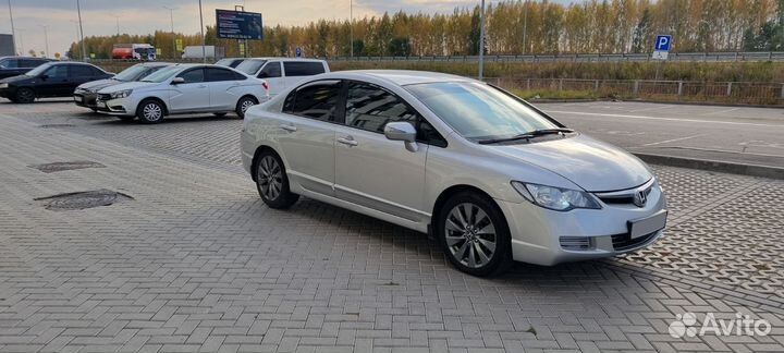 Honda Civic 1.8 AT, 2008, 200 000 км