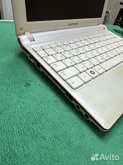 Samsung нетбук 2Gb