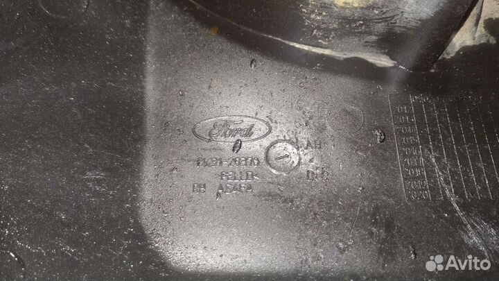 Брызговик задний правый Форд Транзит 2014+
