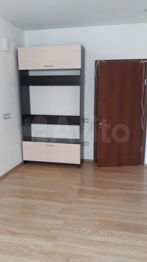 Комната 42 м² в 4-к., 2/3 эт.