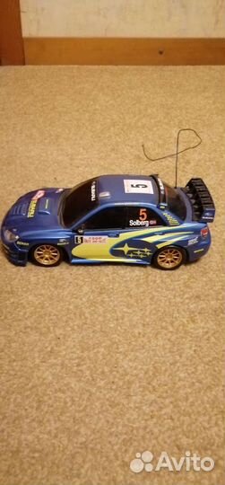 Машинка Субару на пульте управления