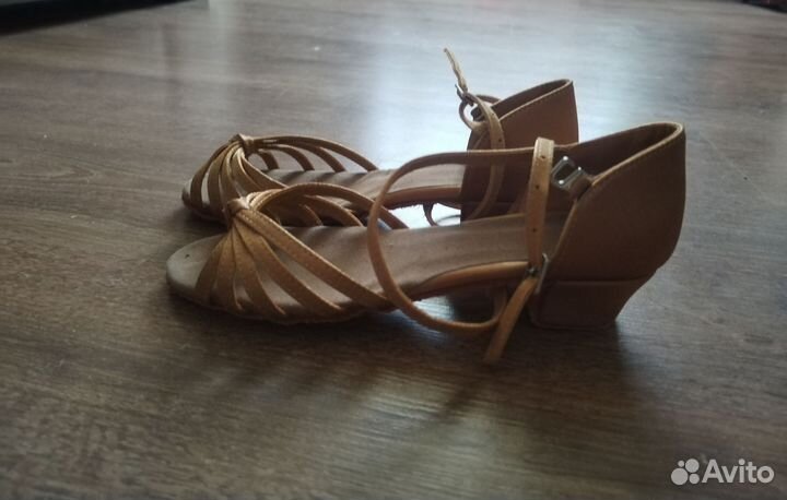 Туфли бальные для девочек