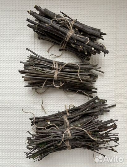 Веточный корм для попугаев и грызунов