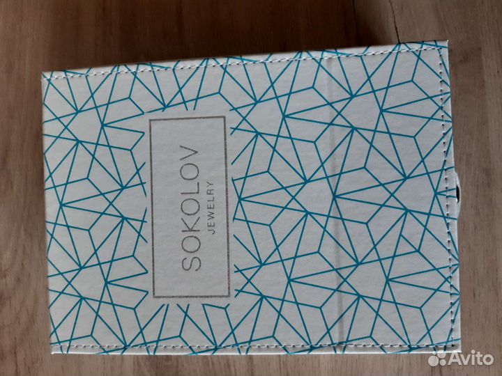 Шкатулка для ювелирных украшений