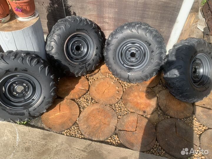 Продам резину с дисками на квадроцикл