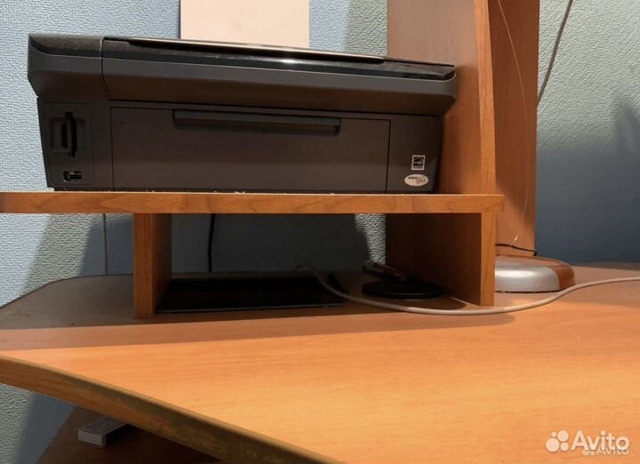 Компьютерный стол