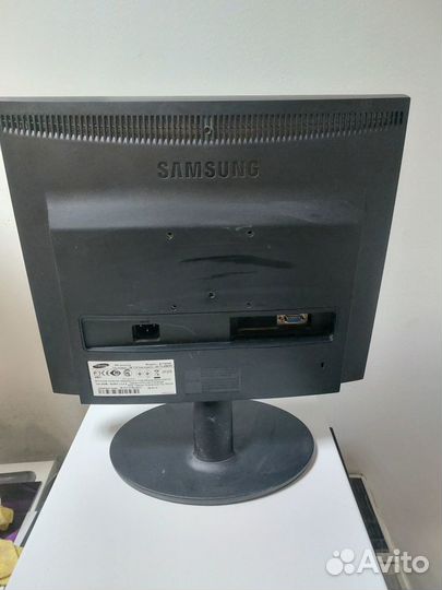 Монитор samsung E 1720NR