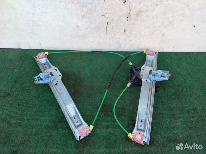 Стеклоподъемник правой двери Opel Corsa D