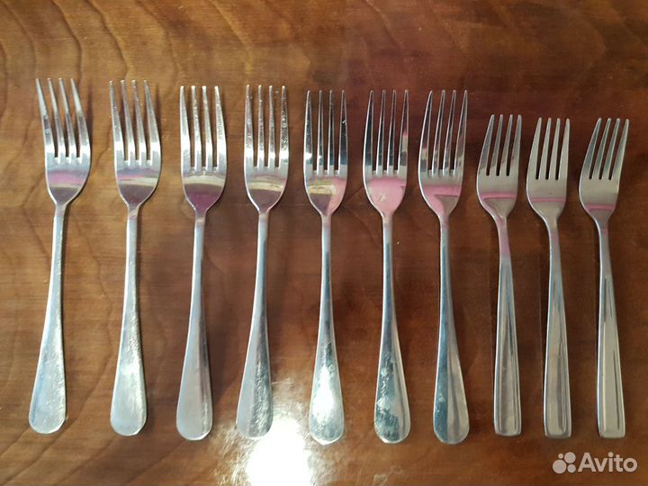 Столовые приборы ложки ножи вилки