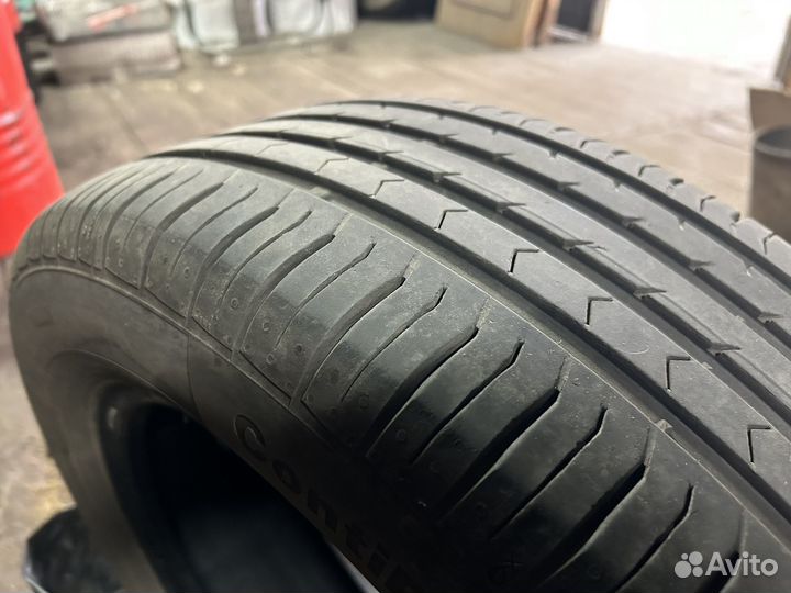 Continental ContiPremiumContact 5 215/60 R17