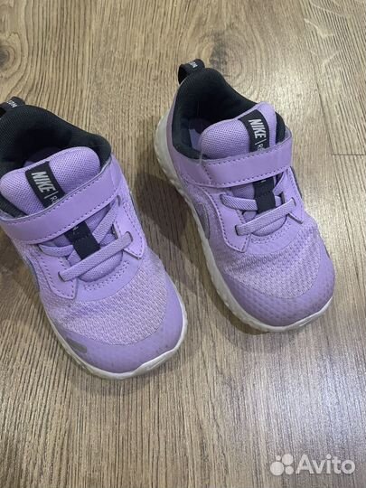 Кроссовки Nike