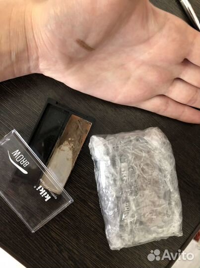 Помада для бровей