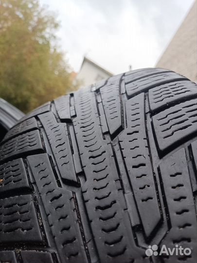 Nokian Tyres Hakkapeliitta R 215/55 R16