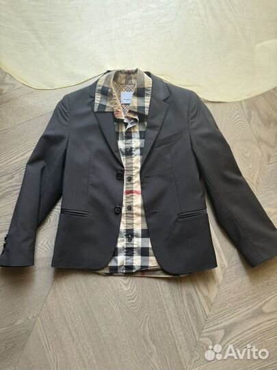 Пиджак Dal Lago, рубашка Burberry, 6