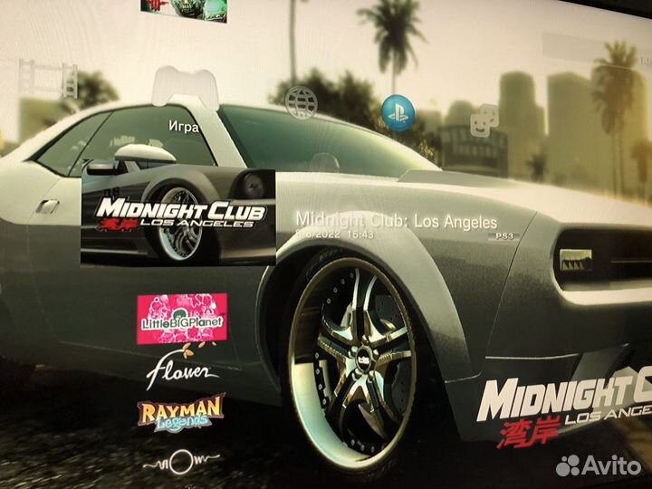 PS3 SuperSlim 500 GB + 2 новых джойстика и 135 игр