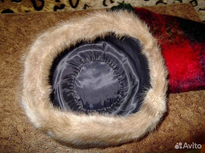 Отдадим даром шапку и шарф