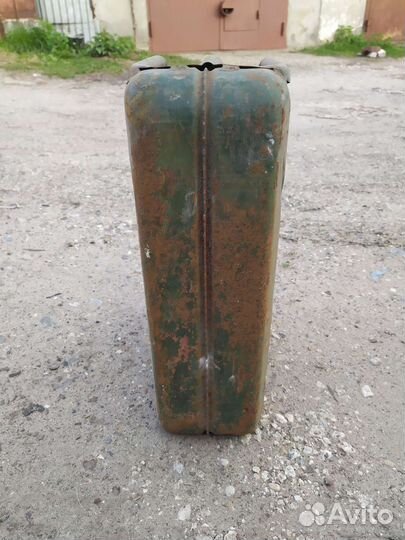 Канистра металлическая 20л