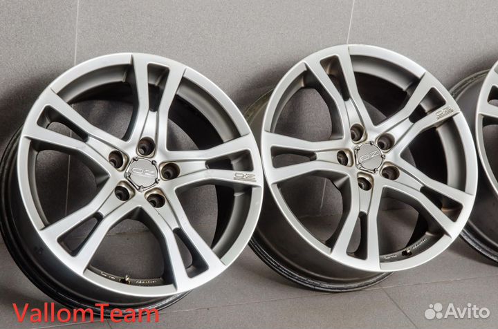 Лот W24718 Итальянские 17-е диски OZ