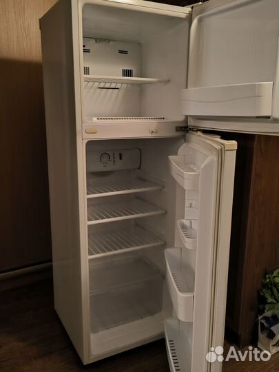 Холодильник бу lg