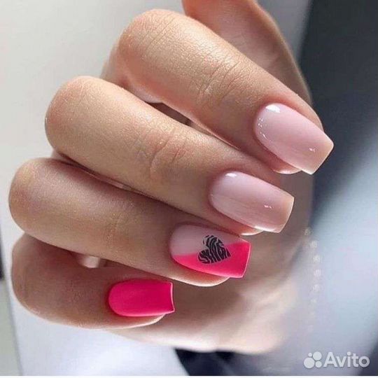 Модель на маникюр педикюр