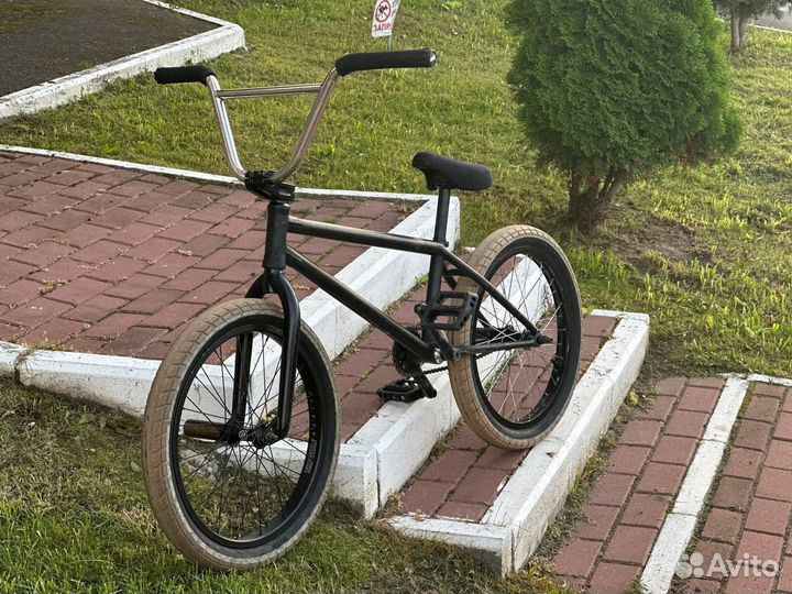 Трюковой велосипед bmx